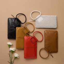 Alternative view of Sable Wristlet in Polished Leather - Natural