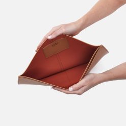 Alternative view of Vida Large Laptop Sleeve in Micro Pebbled Leather - Biscuit