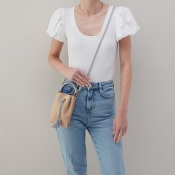 Alternative view of Eden Phone Crossbody In Pebbled Leather - Linen