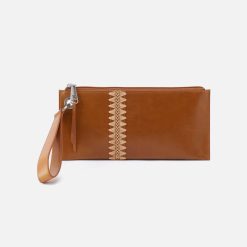 Vida Wristlet in Polished Leather - Truffle