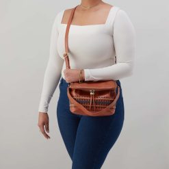 Alternative view of Fernwell Medium Crossbody in Smooth Leather with Multi Stitch - Timberline