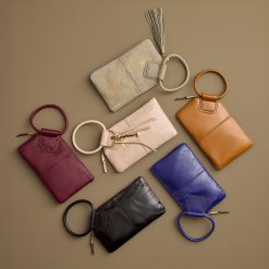 Alternative view of Sable Wristlet in Polished Leather - Winter Violet