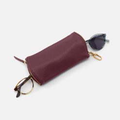 Alternative view of Spark Double Eyeglass Case in Pebbled Leather - Mulberry Glaze