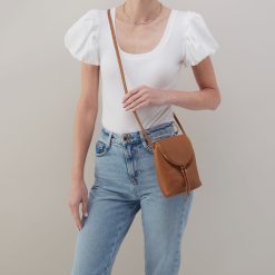 Alternative view of Fern Crossbody in Pebbled Leather - Warm Honey