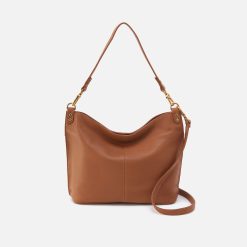 Pier Shoulder Bag in Pebbled Leather - Warm Honey
