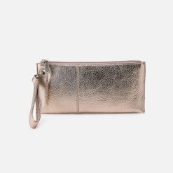 Vida Wristlet In Metallic Leather - Cameo Quartz