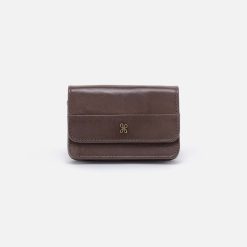 Jill Flap Card Case in Polished Leather - Hearthstone