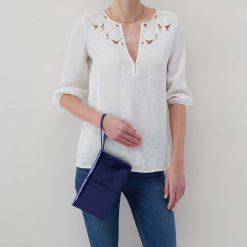 Alternative view of Evolve Wristlet in Polished Leather - Winter Violet