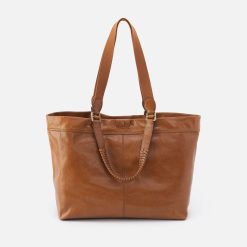 Romy Max Tote In Polished Leather - Truffle